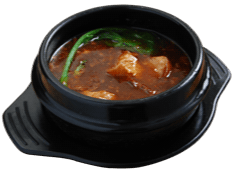 Nanking Beef and Tendon with Raddish Hot Pot